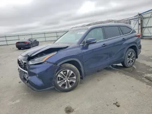 Toyota Highlander 3.5L 6 2021