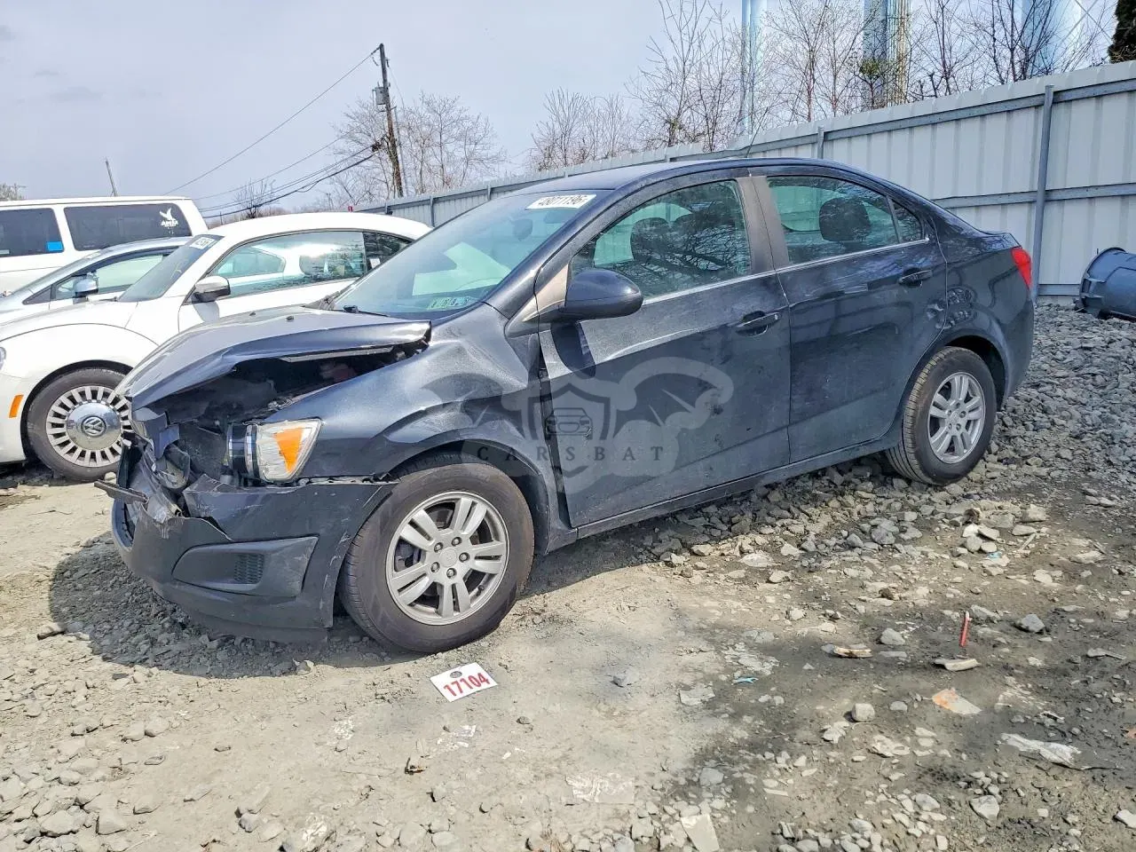 Chevrolet Aveo (Sonic) 1.4L 4 2015