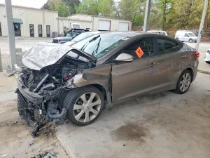 Hyundai Elantra 1.8L 4 2013