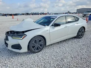 Acura TLX 2.0L 4 2021