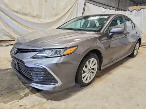 Toyota Camry 2.5L 4 2021