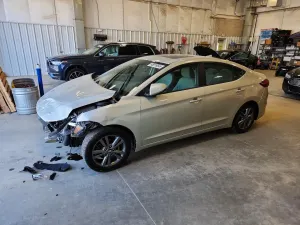 Hyundai Elantra 2.0L 4 2017
