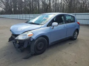 Nissan Versa 1.8L 4 2010