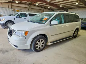 Chrysler Town & Country 3.8L 6 2010