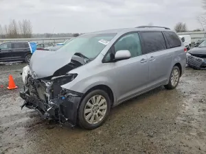 Toyota Sienna 3.5L 6 2012