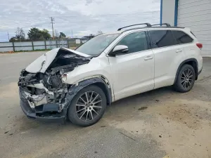 Toyota Highlander 3.5L 6 2018
