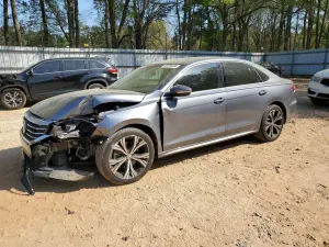 Volkswagen Passat 2.0L 4 2021