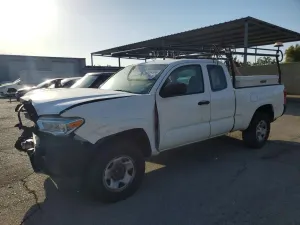 Toyota Tacoma 2.7L 4 2017