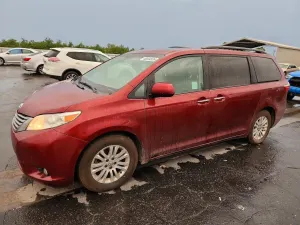Toyota Sienna 3.5L 6 2017