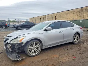 Nissan Altima 3.5L 6 2013