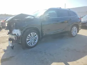 Toyota Highlander 3.5L 6 2021