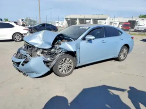 Lexus ES 3.5L 6 2013