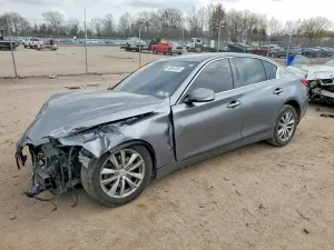 Infiniti Q50 3.7L 6 2015