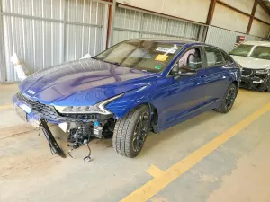 Kia K5 1.6L 4 2022