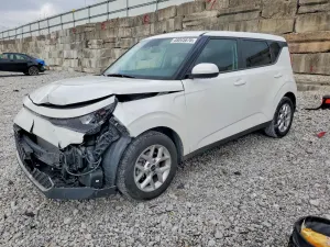Kia Soul 2.0L 4 2025