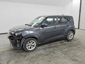 Kia Soul 2.0L 4 2023