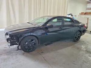 Hyundai Elantra 2.0L 4 2026