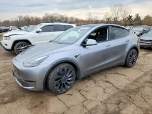 Tesla Model Y 2024