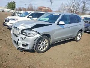 BMW X5 4.4L 8 2015
