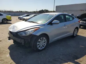 Hyundai Elantra 1.8L 4 2013