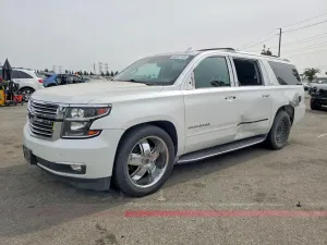 Chevrolet Suburban 5.3L 8 2016