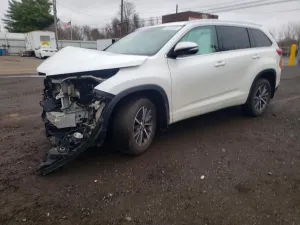 Toyota Highlander 3.5L 6 2018