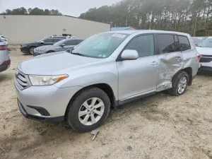 Toyota Highlander 3.5L 6 2013