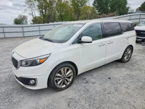 Kia Sedona 3.3L 6 2015
