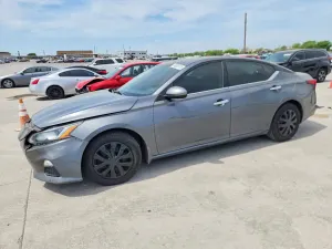 Nissan Altima 2.5L 4 2019