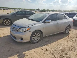 Toyota Corolla 1.8L 4 2013