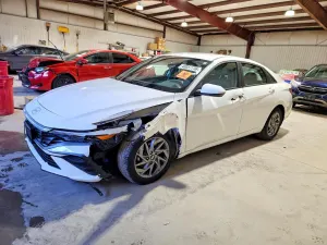 Hyundai Elantra 2.0L 4 2024