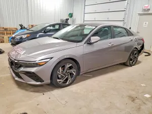 Hyundai Elantra 2.0L 4 2024