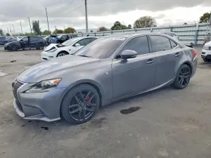 Lexus IS 2.5L 6 2015