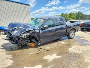 RAM 1500 5.7L 8 2015