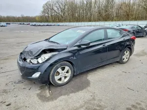 Hyundai Elantra 1.8L 4 2013