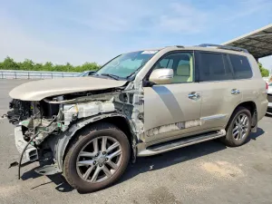 Lexus LX 5.7L 8 2013
