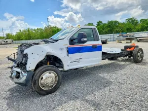 Ford F-450 6.7L 8 2019