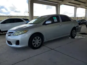 Toyota Corolla 1.8L 4 2013