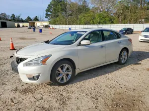 Nissan Altima 2.5L 4 2015
