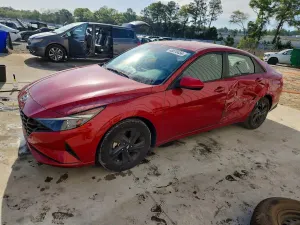 Hyundai Elantra 2.0L 4 2021