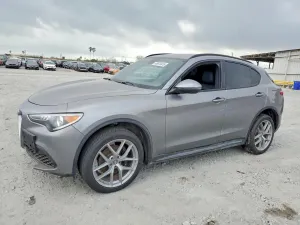 Alfa Romeo Stelvio 2.0L 4 2018