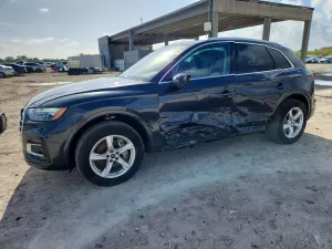 Audi Q5 2.0L 4 2024