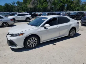 Toyota Camry 2.5L 4 2021