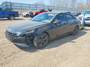 Hyundai Elantra 2.0L 4 2022