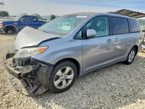 Toyota Sienna 3.5L 6 2011
