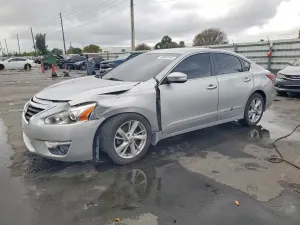 Nissan Altima 2.5L 4 2015