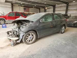 Ford Focus 2.0L 4 2015