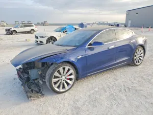Tesla Model S 2016