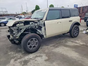 Ford Bronco 2.3L 4 2025