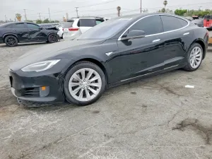 Tesla Model S 2016